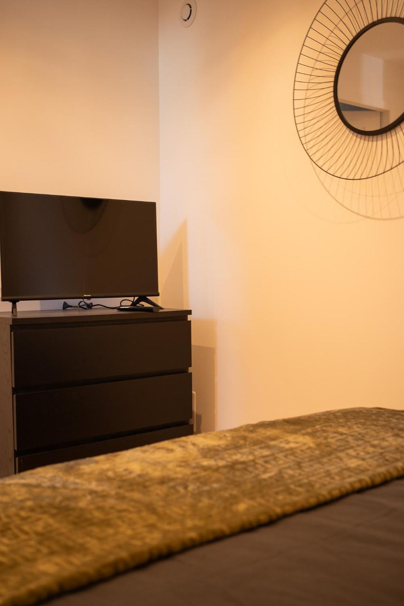 Appartements Plein Centre, A 5 Minutes Du Chateau Onzain Exterior foto